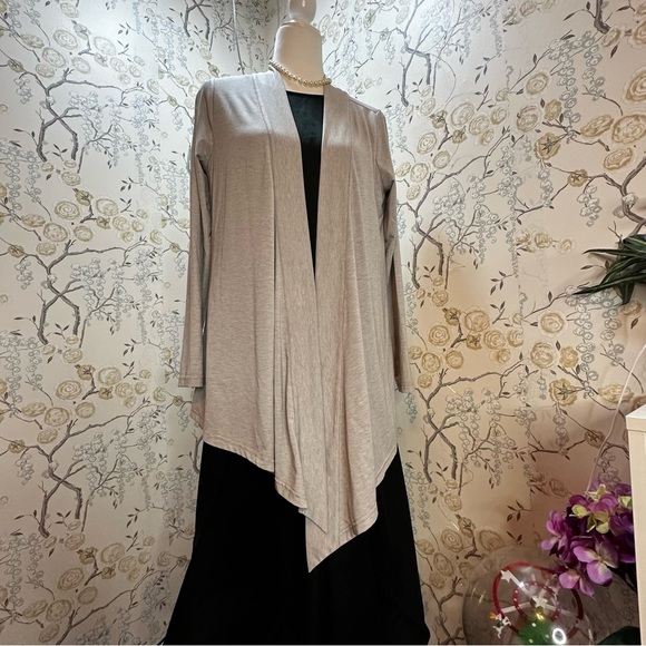 Eddie Bauer‎ Casual Cardigan Sweater Women's Size M Gray Open Front Long Sleeve - Picture 1 of 8